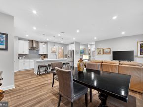 21630 Hawksbill High Circle 204, Sterling VA 20164