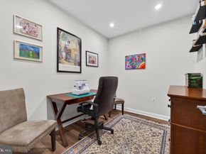 21630 Hawksbill High Circle 204, Sterling VA 20164