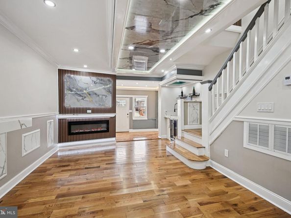 5914 Springfield Avenue, Philadelphia PA 19143