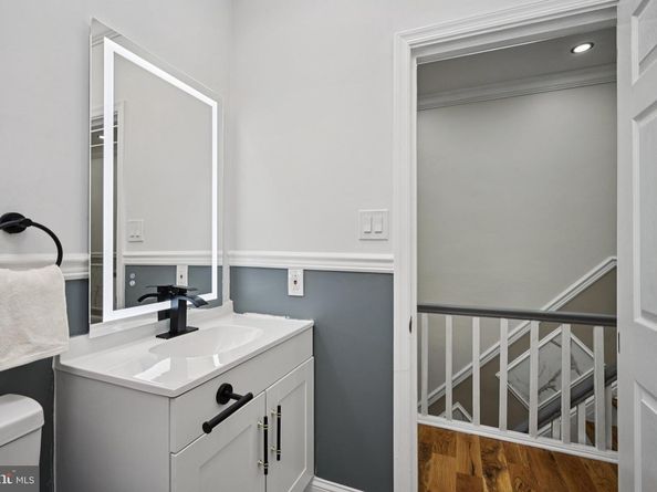 5914 Springfield Avenue, Philadelphia PA 19143