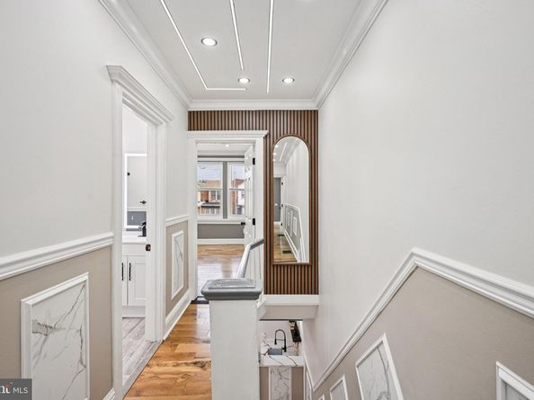 5914 Springfield Avenue, Philadelphia PA 19143