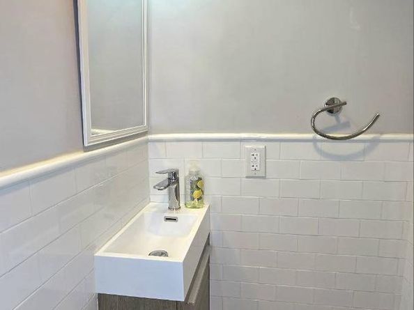2633 Earp Street, Philadelphia PA 19146