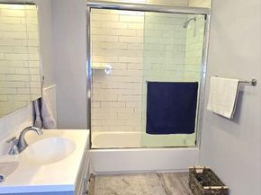 2633 Earp Street, Philadelphia PA 19146