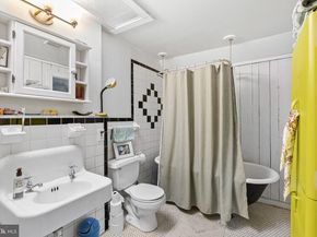239 Race Street, Philadelphia PA 19106