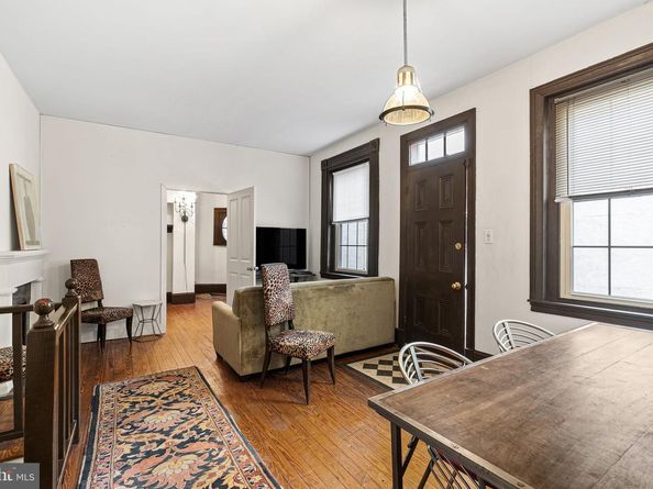 239 Race Street, Philadelphia PA 19106