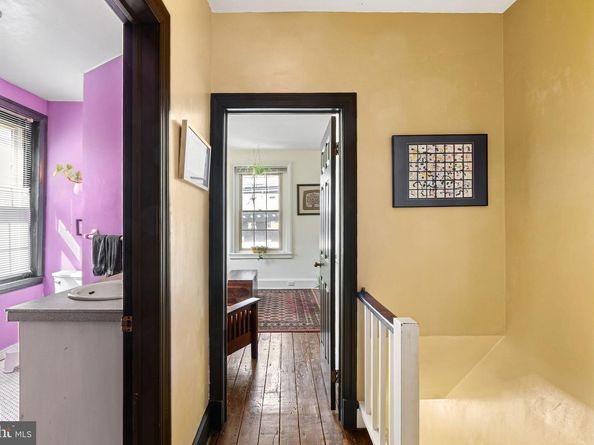 239 Race Street, Philadelphia PA 19106