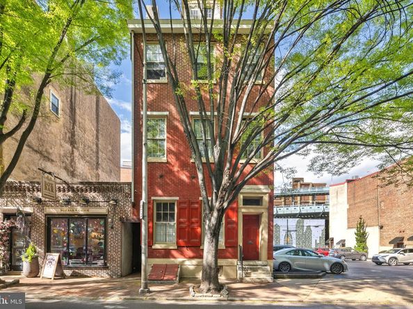 239 Race Street, Philadelphia PA 19106