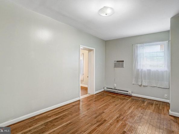 102 S Glebe Road S, Arlington VA 22204