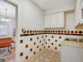 102 S Glebe Road S, Arlington VA 22204
