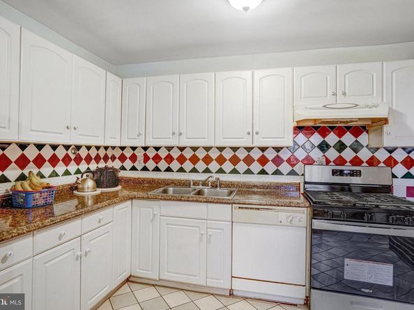 102 S Glebe Road S, Arlington VA 22204