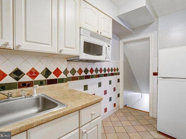 102 S Glebe Road S, Arlington VA 22204