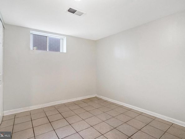 102 S Glebe Road S, Arlington VA 22204