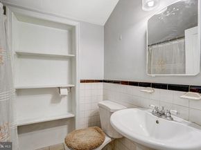 102 S Glebe Road S, Arlington VA 22204
