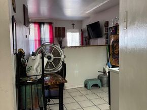 5836 Chestnut Street, Philadelphia PA 19139