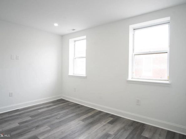 2541 S Clarion Street, Philadelphia PA 19148