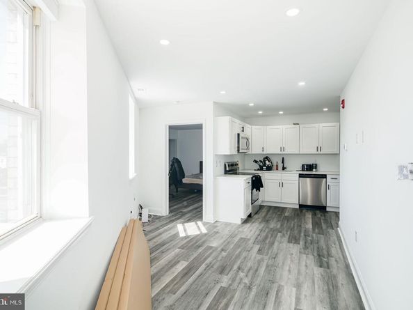 2541 S Clarion Street, Philadelphia PA 19148