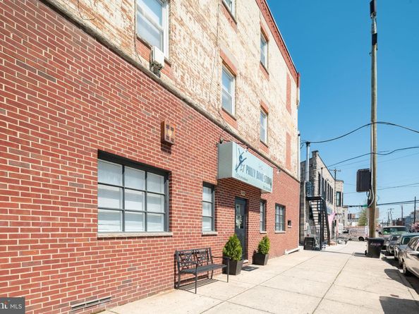 2541 S Clarion Street, Philadelphia PA 19148