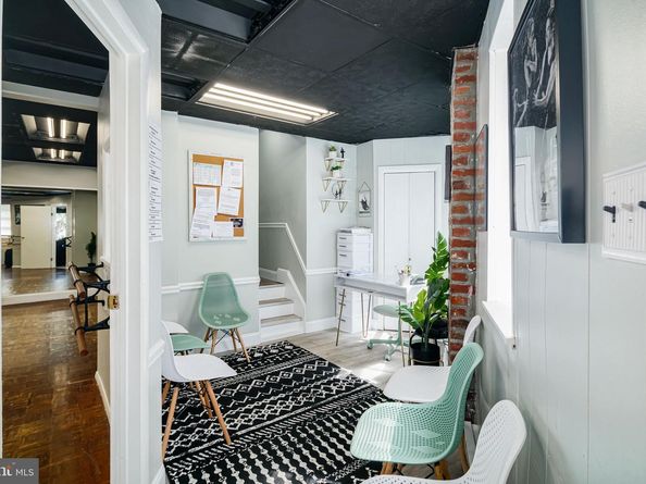 2541 S Clarion Street, Philadelphia PA 19148