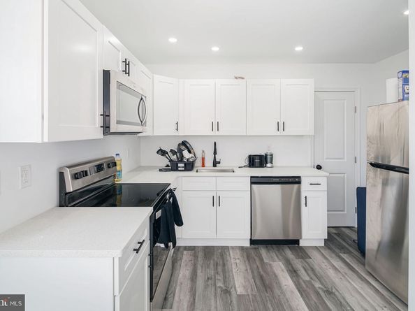 2541 S Clarion Street, Philadelphia PA 19148