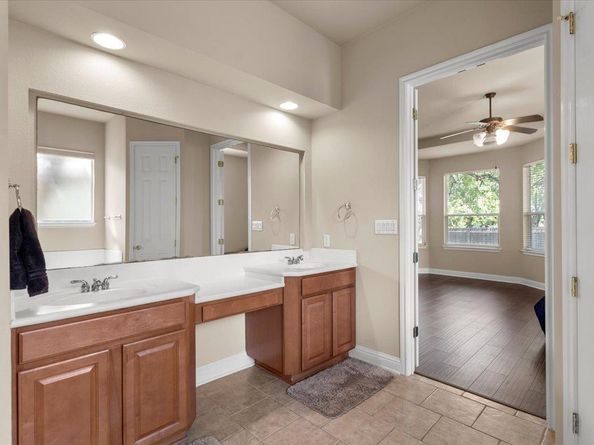 15601 Interlachen DR, Austin TX 78717