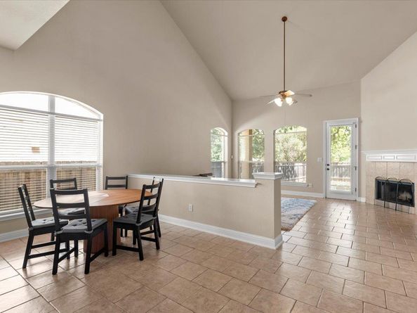 15601 Interlachen DR, Austin TX 78717