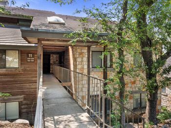 8200 Neely DR