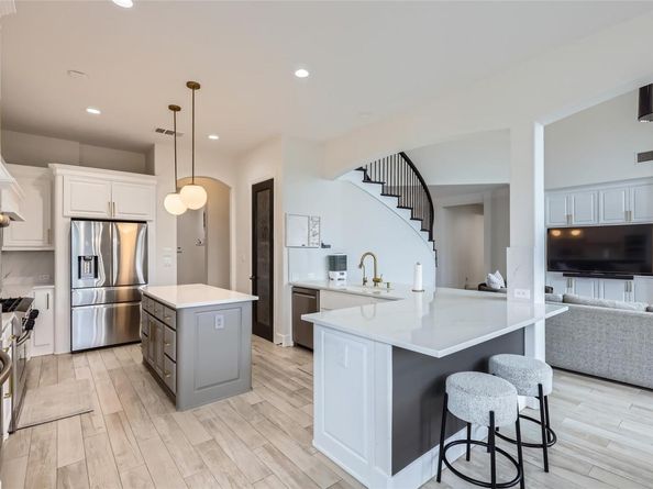 217 Emerald Ridge DR, Austin TX 78732