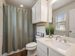 13501 Metric BLVD 25, Austin TX 78727