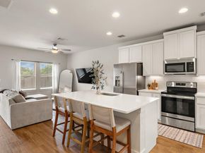 13501 Metric BLVD 25, Austin TX 78727