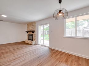 10214 Oak Hollow DR, Austin TX 78758
