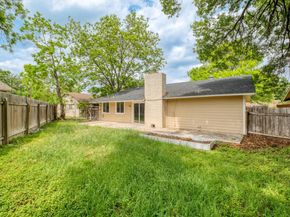 10214 Oak Hollow DR, Austin TX 78758