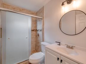 10214 Oak Hollow DR, Austin TX 78758