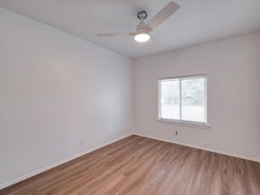 10214 Oak Hollow DR, Austin TX 78758
