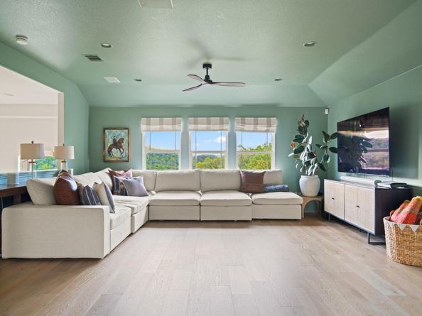 5512 Hudson HOLW, Austin TX 78759