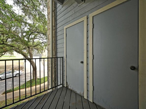 3111 Tom Green ST 203, Austin TX 78705