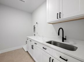 2201 Arpdale ST, Austin TX 78704