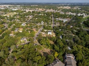 300 Pecan DR, Austin TX 78753