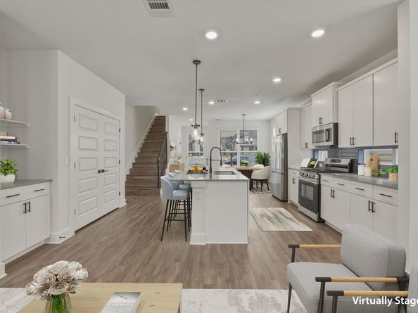 2009 Iroquois LN B, Austin TX 78741