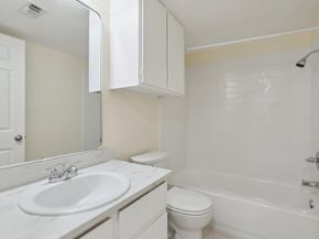 2401 Leon ST 210, Austin TX 78705