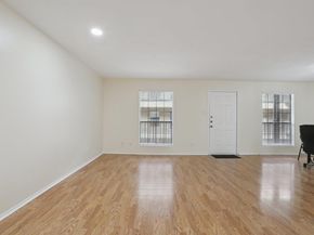 2401 Leon ST 210, Austin TX 78705