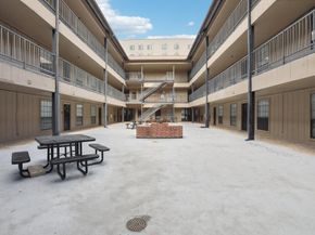2401 Leon ST 210, Austin TX 78705