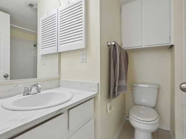 2401 Leon ST 210, Austin TX 78705