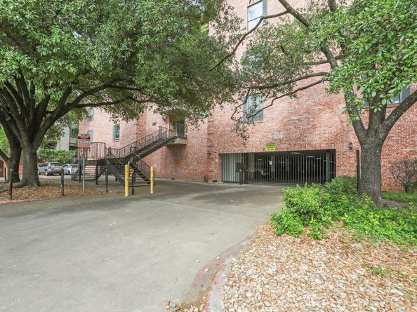 2401 Leon ST 210, Austin TX 78705