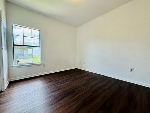 2320 Gracy Farms LN 1432, Austin TX 78758
