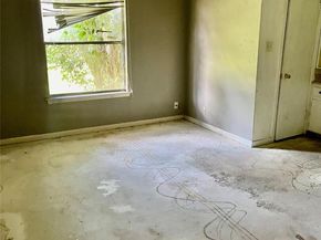 313 Golden Oaks DR, Georgetown TX 78628