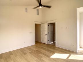 2608 Bristol DR A B, Austin TX 78723