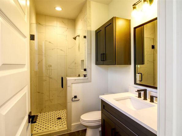 2608 Bristol DR A B, Austin TX 78723