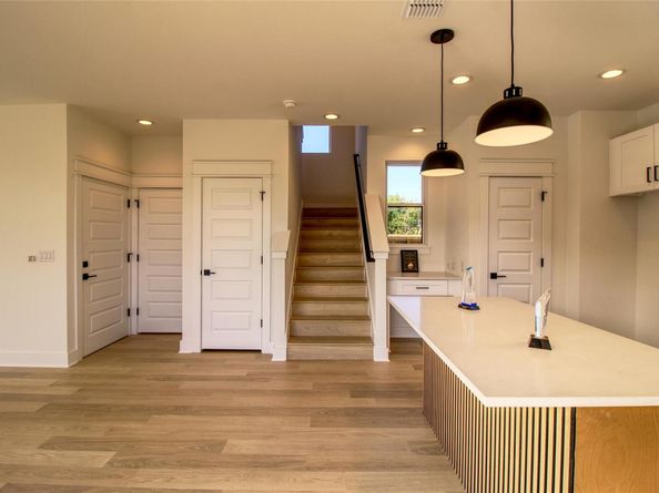 2608 Bristol DR A B, Austin TX 78723