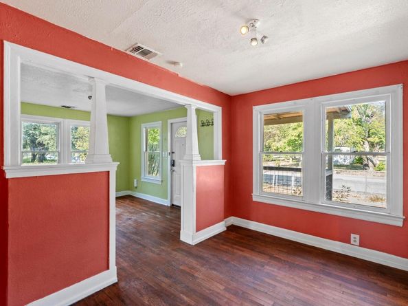 1147 Gunter ST, Austin TX 78721