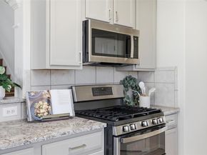 712 Runners RDG, Pflugerville TX 78660